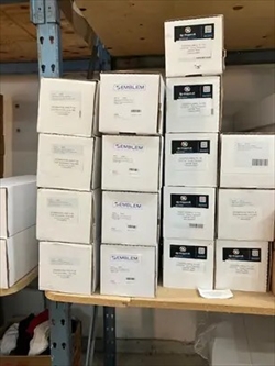LAGEROPRYDNING:19 ruller Vinyl og laminat (se nedenfor)